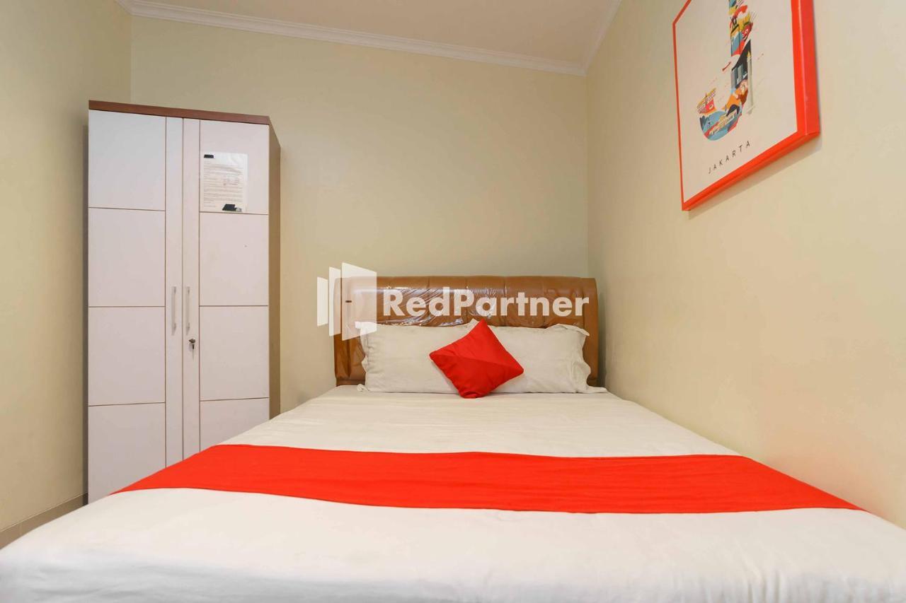Jo Residence Syariah Redpartner Jacarta Exterior foto